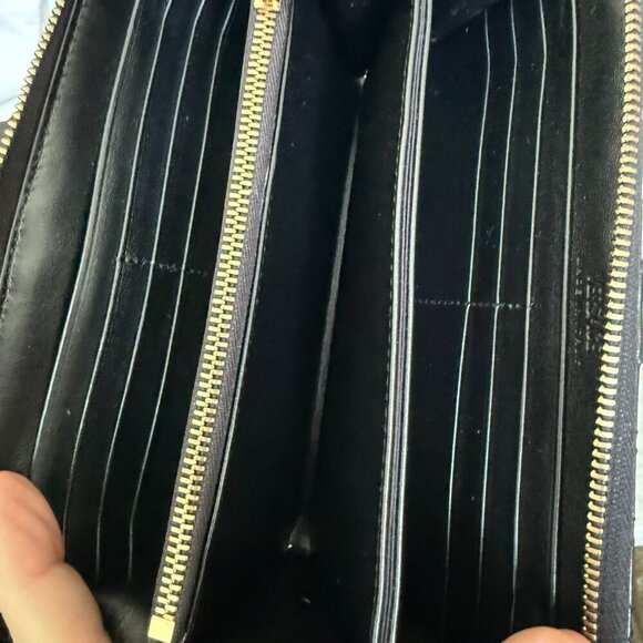 VERSACE QUILTED BLACK LEATHER ZIP AROUND LONG WALLET, 1007135 - Picture 7 of 15